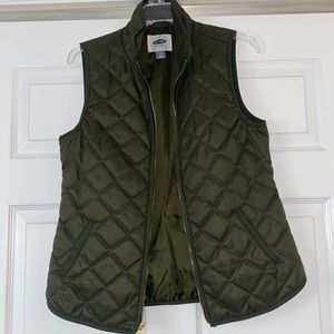 Green Old Navy vest. Like new, only worn a few times. Comes from smoke free home